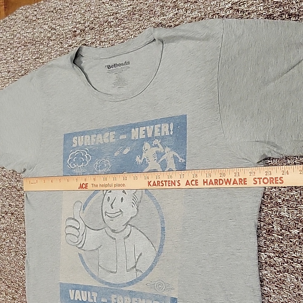 2016 Fall Out Video T-shirt - Picture 4 of 6